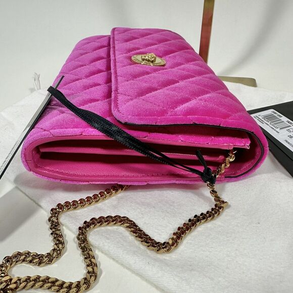 Versace La Medusa Velvet Quilted Leather Wallet On Chain Clutch Fuchsia NWT - Picture 4 of 12